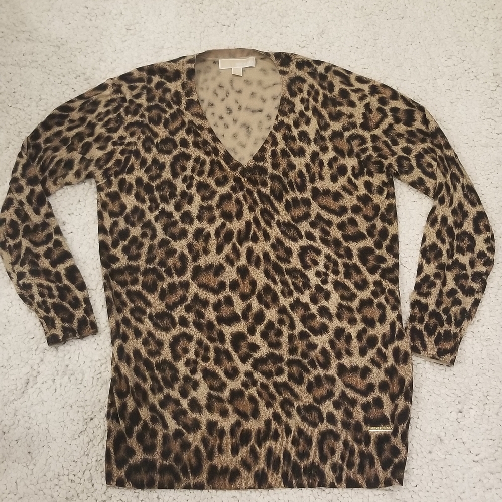 Michael Kors Leopard Print V-Neck Sweater Made From Viscose And Cotton. Size L